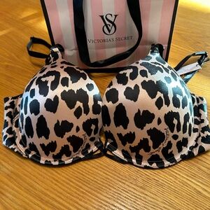 NWT Victoria’s Secret leopard Bombshell Push Up Bra 34C